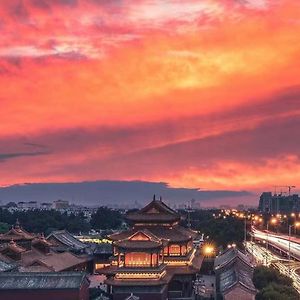 Happy Dragon Courtyard- Newly Renovated With French Windows, Near Tian'Anmen Forbidden City,Lama Temple And Heaven Temple, 3Minutes Walk From Subway,Fluent English Speaking With Tourist Sights Tickets Service ,Free Coffee &Laundry Service